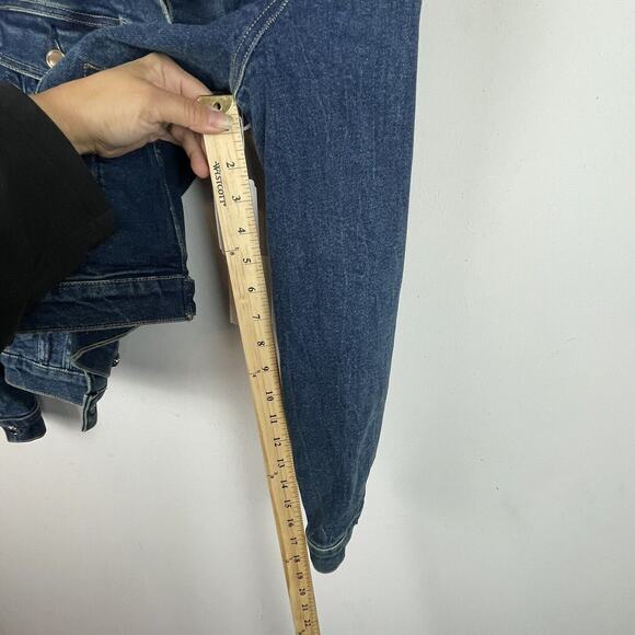 Good American The Fitted Blue Jean Jacket NWT Size 0 - Picture 11 of 12